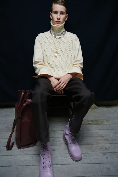 Look 29